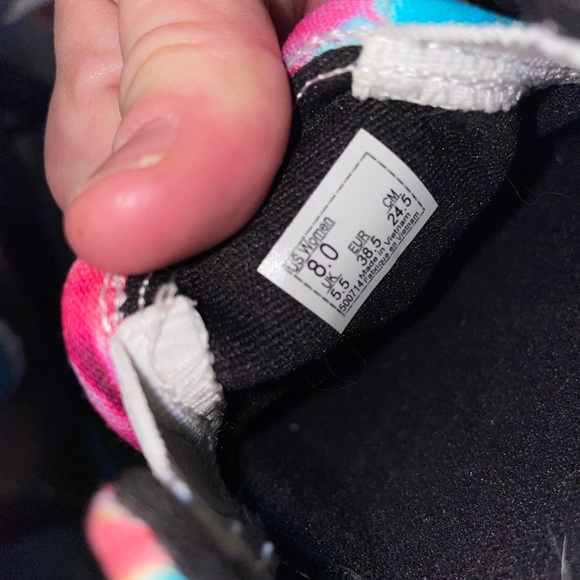 SOLD -,Women’s tie dye Vans - Picture 2 of 5